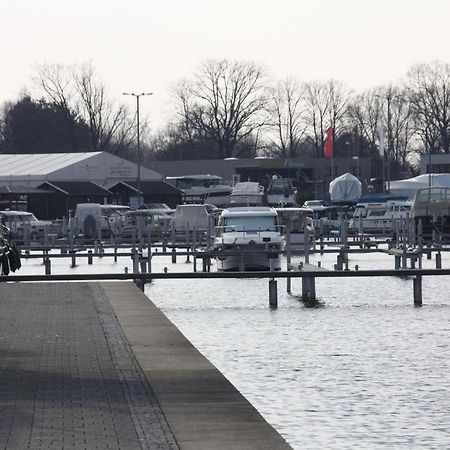 Zum Grossen Zernsee Am Hafen Kolonie Zern ภายนอก รูปภาพ